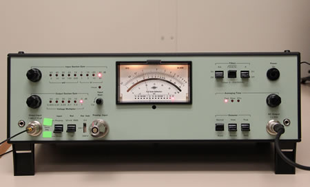 Measuring Amplifiers for Acoustic Measurement