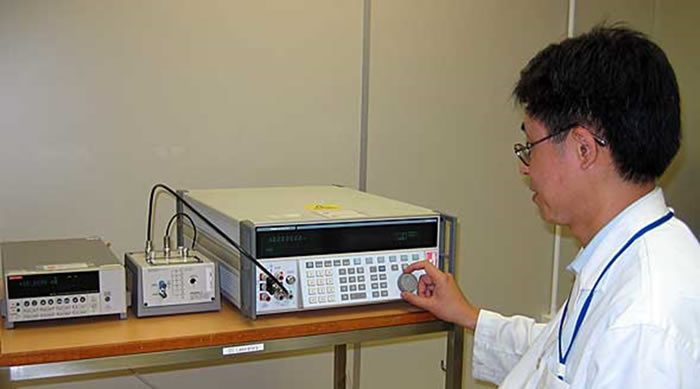 Calibration of Electrometers 