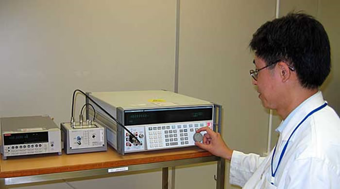 Calibration of Electrometers